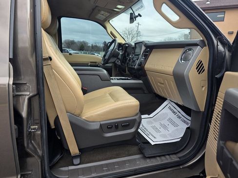 Used 2016 Ford F250 Lariat w/ Chrome Package image 11