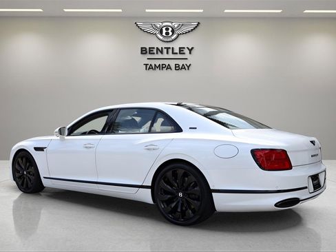 New 2025 Bentley Flying Spur image 3