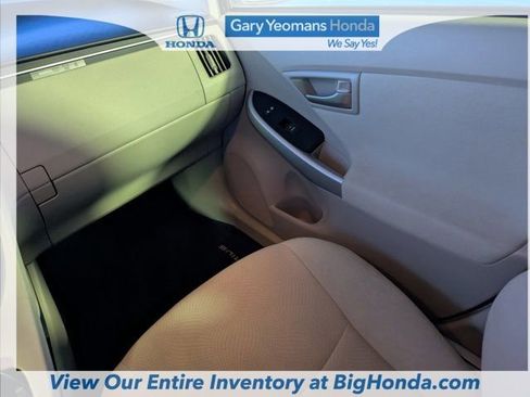 Used 2013 Toyota Prius Two image 15