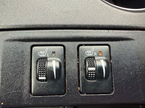 Used 2015 Toyota Camry XSE FWD image 48