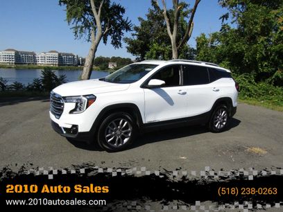 Used 2024 GMC Terrain SLT