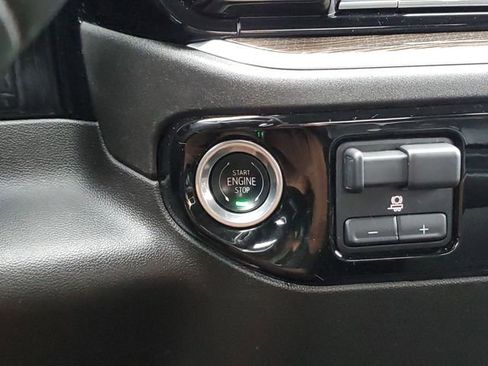 Used 2024 Chevrolet Silverado 2500 LT image 21