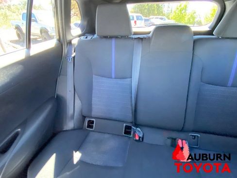 Used 2024 Toyota Corolla Cross AWD Hybrid w/ Moonroof Package image 19