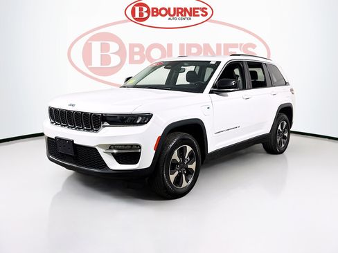 Used 2023 Jeep Grand Cherokee 4WD 4xe image 8