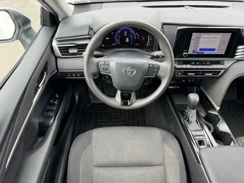 Certified 2025 Toyota Camry LE FWD image 13