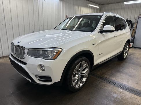 Used 2017 BMW X3 xDrive35i image 2