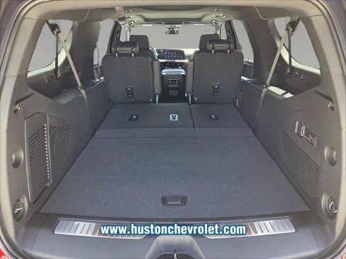 New 2026 Chevrolet Suburban Z71 w/ Comfort Package AWD/4WD image 17
