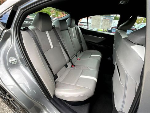 Used 2025 Toyota Camry SE FWD image 27