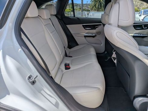 Used 2026 Mercedes-Benz GLC 300 4MATIC image 20