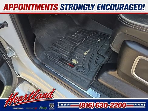 Used 2019 RAM 1500 Laramie AWD/4WD image 47