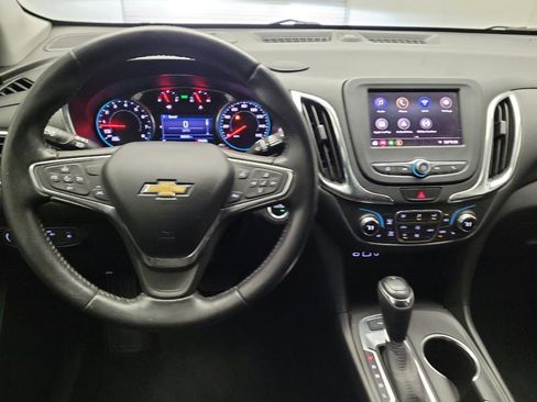 Used 2020 Chevrolet Equinox LT FWD image 22