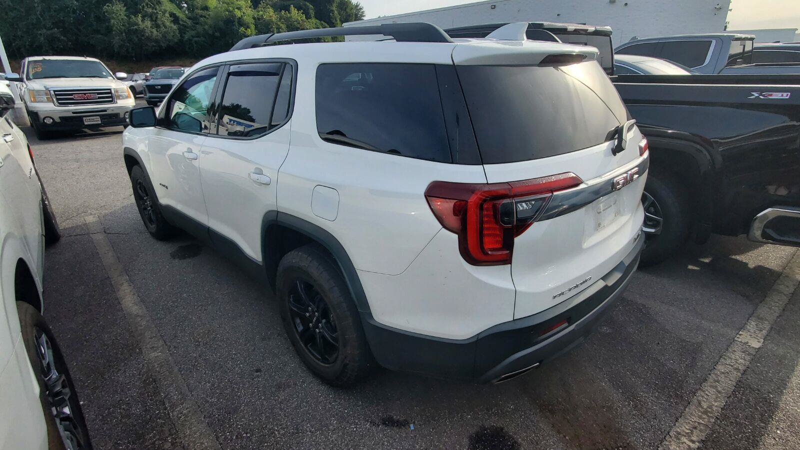 Used 2021 GMC Acadia AT4 w/ LPO, Floor Liner Package AWD/4WD image 9