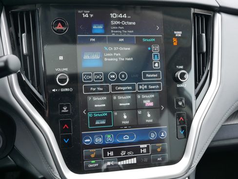 Used 2025 Subaru Outback Premium image 22