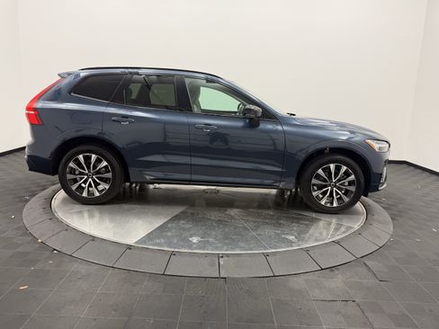 Certified 2024 Volvo XC60 B5 Core w/ Protection Package Premier AWD/4WD image 8
