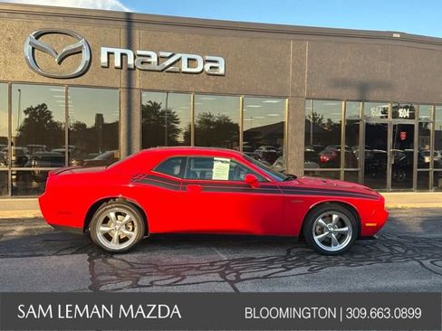Used 2010 Dodge Challenger R/T RWD image 12