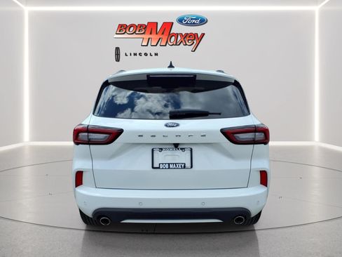 Used 2023 Ford Escape ST-Line w/ Tech Pack #1 FWD image 6