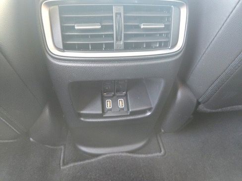 Used 2020 Honda CR-V Touring image 8