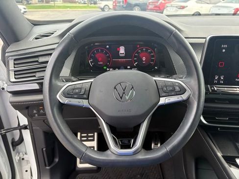 Used 2024 Volkswagen Atlas Cross Sport SEL Premium R-Line image 37