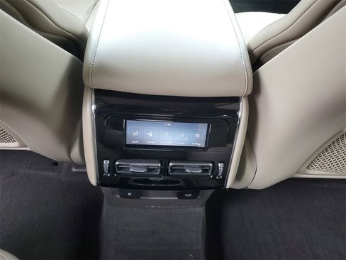 Certified 2022 Lincoln Aviator Reserve w/ Equipment Group 201A image 10