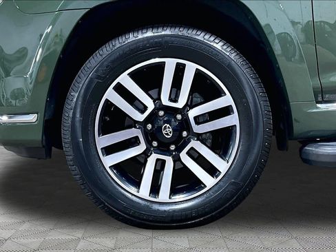 Certified 2022 Toyota 4Runner Limited AWD/4WD image 11