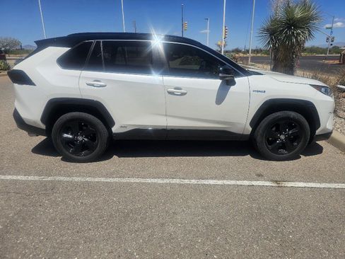 Used 2020 Toyota RAV4 XSE w/ XSE Grade Weather Package image 7