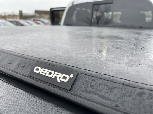 Used 2023 Toyota Tacoma TRD Off-Road image 17