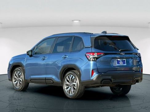Used 2025 Subaru Forester Touring AWD/4WD image 4