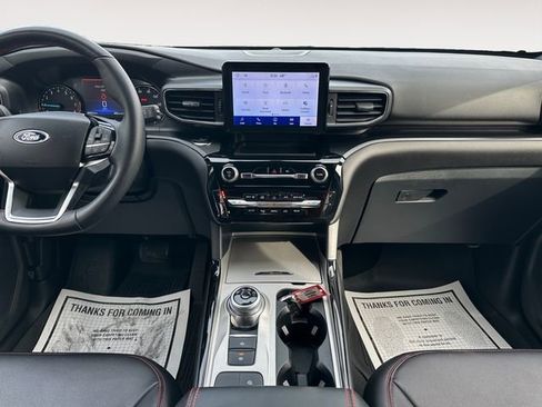 Used 2023 Ford Explorer ST-Line w/ Class IV Trailer Tow Package image 11