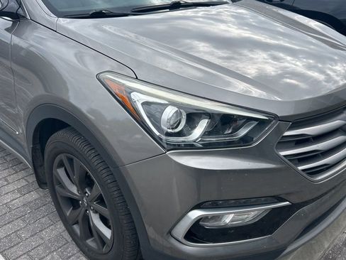 Used 2018 Hyundai Santa Fe Sport w/ Cargo Package FWD image 5