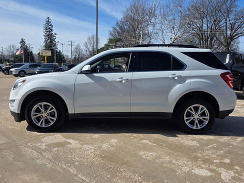 Used 2017 Chevrolet Equinox LT w/ Convenience Package image 5