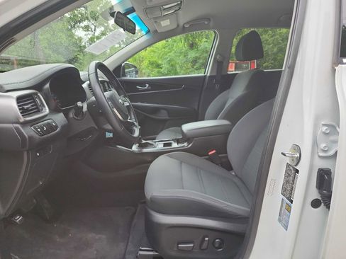 Used 2020 Kia Sorento LX w/ LX I4 Convenience Package FWD image 15
