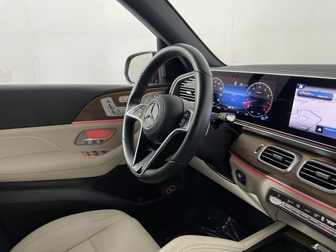 Certified 2024 Mercedes-Benz GLE 350 4MATIC image 10