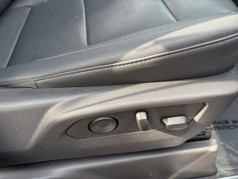 Used 2023 Chevrolet Silverado 1500 LTZ image 38