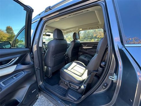 Used 2019 Subaru Ascent Limited image 19