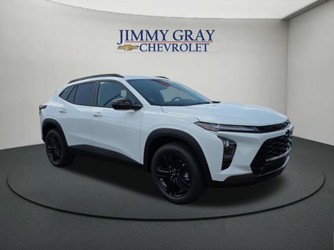 New 2026 Chevrolet Trax ACTIV FWD image 7