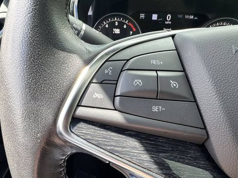 Used 2023 Cadillac XT5 Premium Luxury w/ Technology Package AWD/4WD image 17