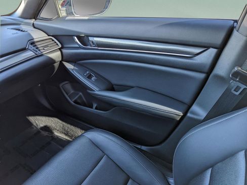 Used 2022 Honda Accord Sport image 14