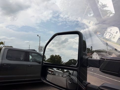 Used 2020 Ford F350 XLT w/ Tremor Off-Road Package AWD/4WD image 18