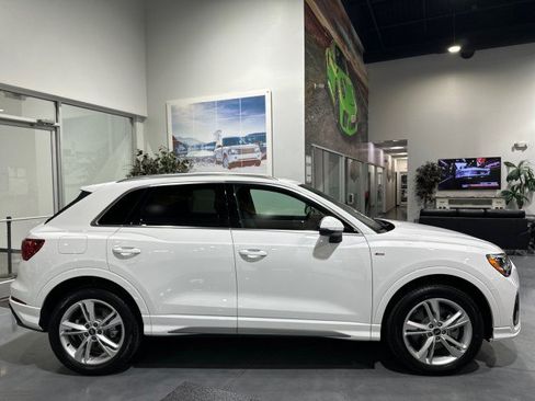 Used 2022 Audi Q3 2.0T Premium AWD/4WD image 26