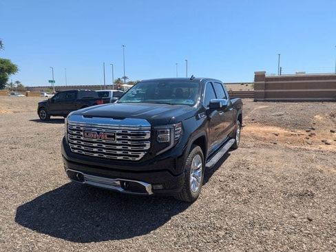 Used 2024 GMC Sierra 1500 Denali AWD/4WD image 2