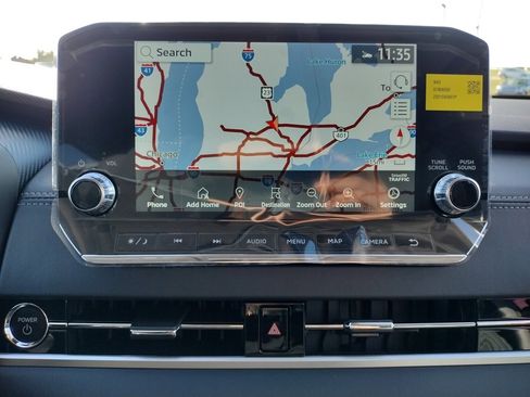 New 2025 Mitsubishi Outlander SE image 6