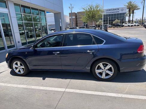 Used 2014 Volkswagen Passat 1.8T Wolfsburg Edition FWD image 9