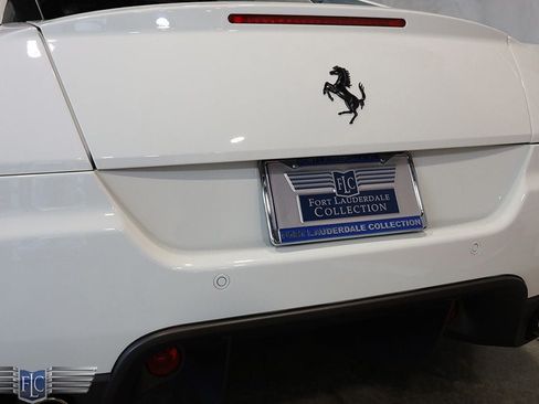 Used 2011 Ferrari 599 GTB Fiorano RWD image 16