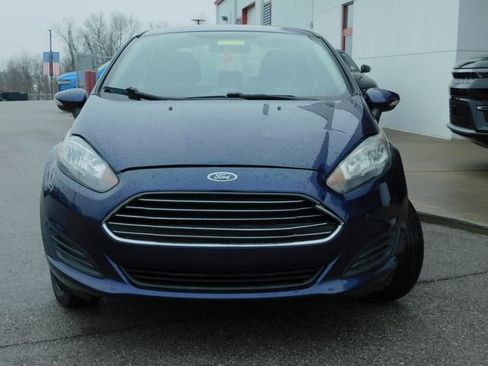 Used 2016 Ford Fiesta SE image 3