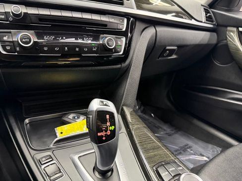 Used 2018 BMW 320i Sedan RWD image 26