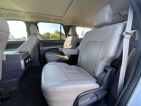 Used 2021 Ford Expedition XLT RWD image 12