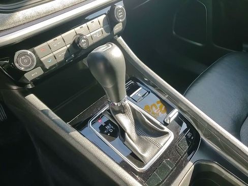 Used 2023 Jeep Compass Latitude image 31