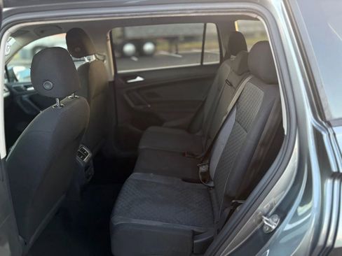Used 2018 Volkswagen Tiguan S image 13