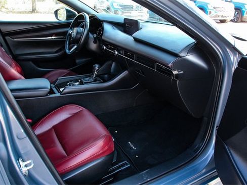 Used 2025 MAZDA MAZDA3 Carbon image 28
