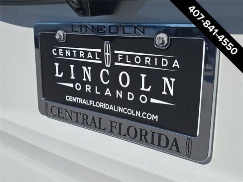 New 2026 Lincoln Navigator L Reserve AWD/4WD image 6